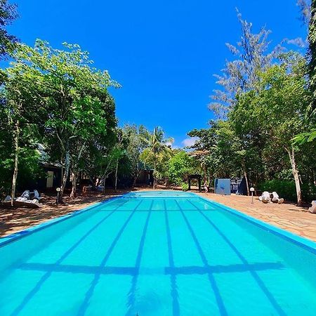 Kijani Cottages Diani 디아니 해변 외부 사진