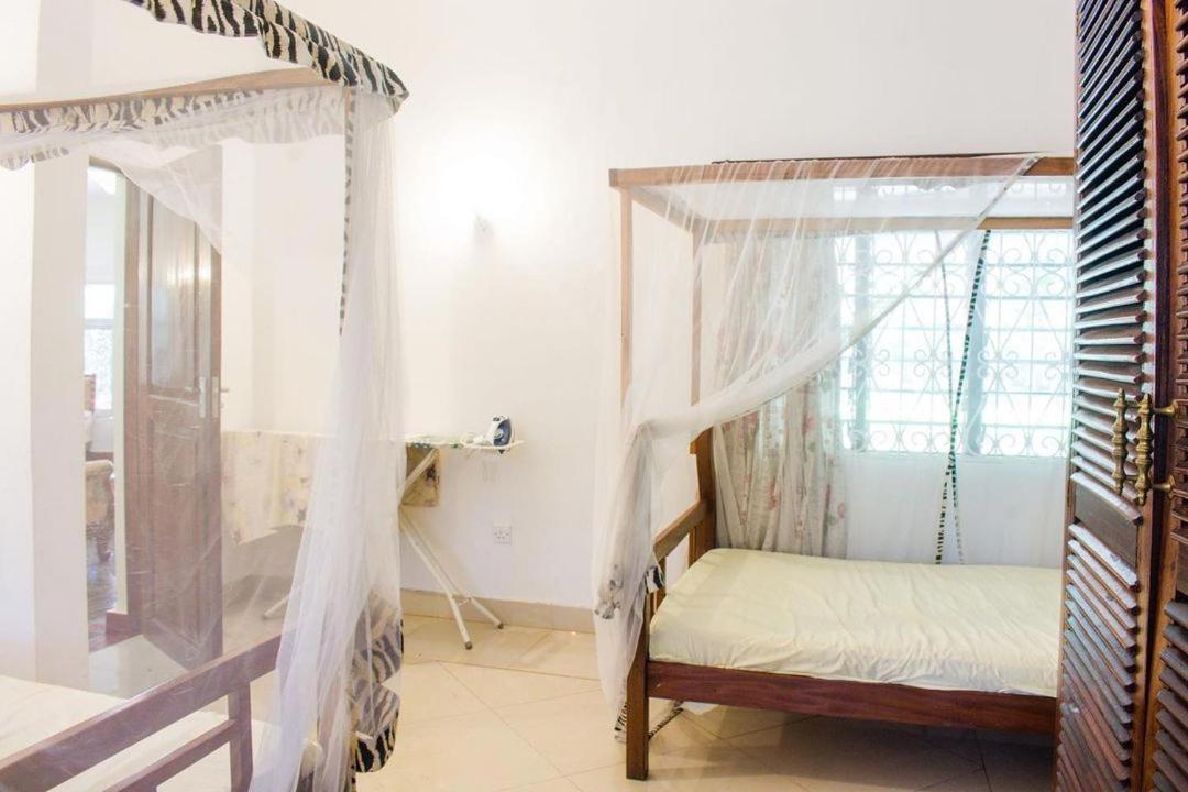 Kijani Cottages Diani 디아니 해변 외부 사진