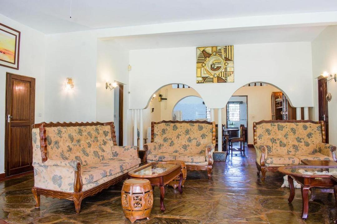 Kijani Cottages Diani 디아니 해변 외부 사진