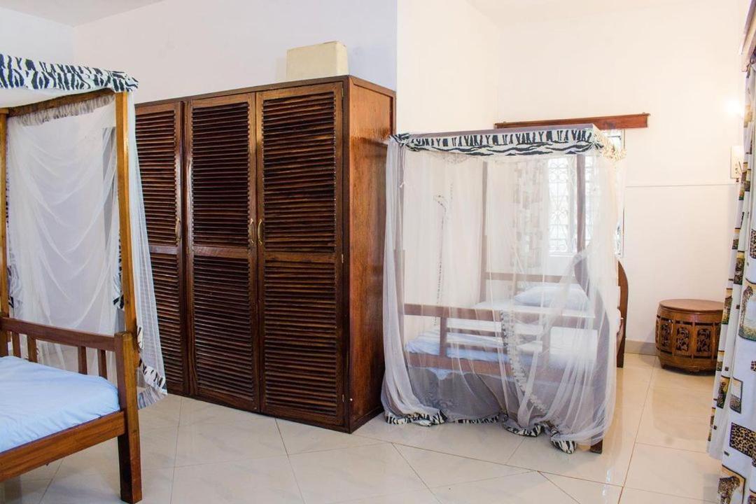 Kijani Cottages Diani 디아니 해변 외부 사진